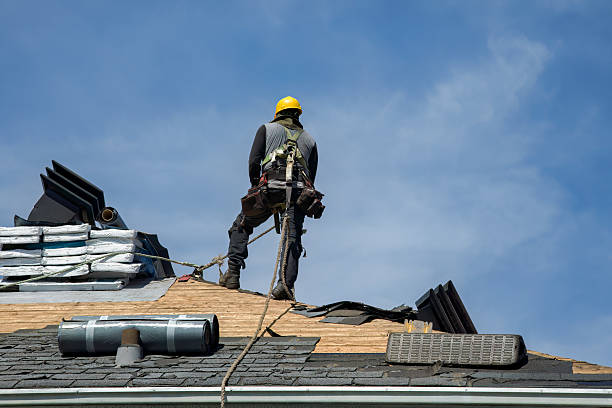 Professional Roofing technician working in Brookdale, CA